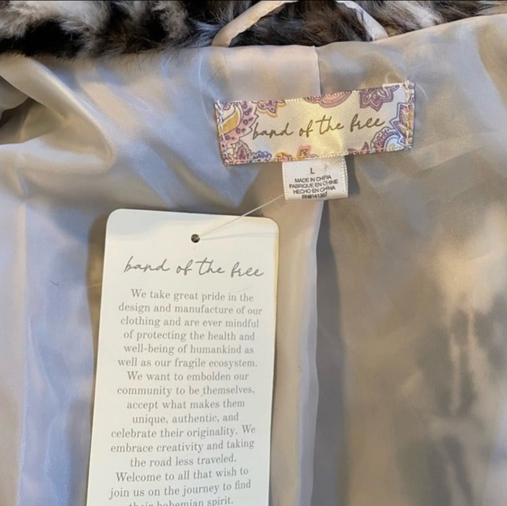 Band Of The Free Cropped Animal Print Faux Fur Coat - Picture 5 of 7